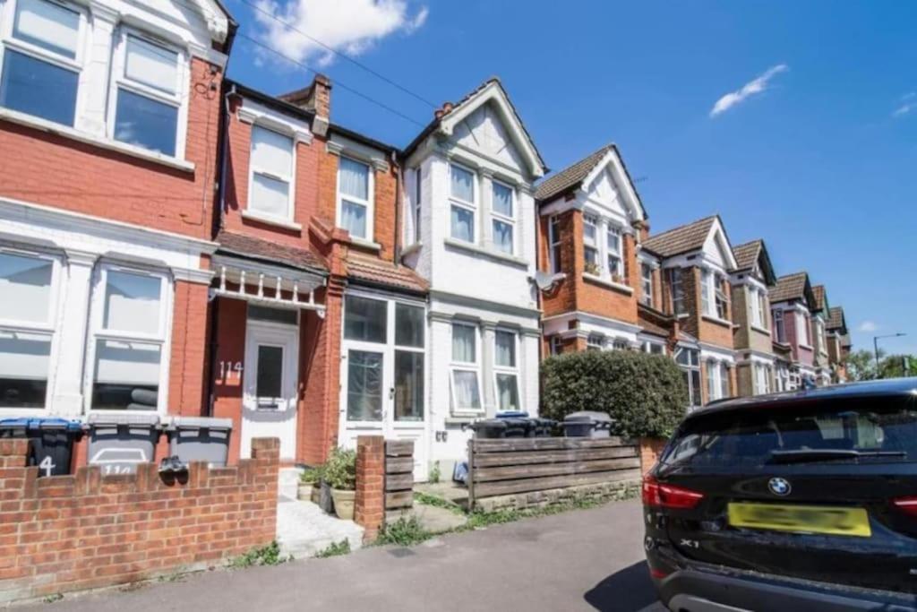 Appartamento Tranquil Studio In Harlesden Londra