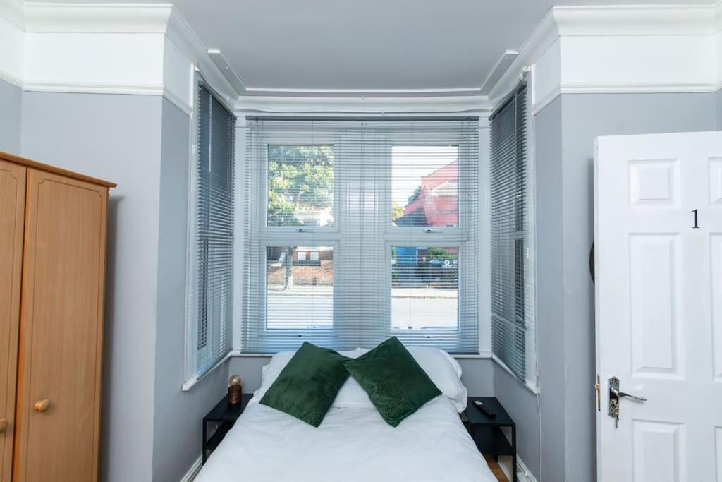 Tranquil Studio In Harlesden Londra